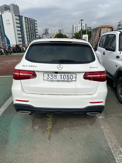 Photo 1 of 6: 2018 Mercedes-Benz GLC250d 4Matic — Korean insurance auction
