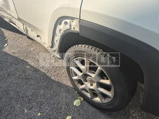 Photo 2 of 8: 2020 Jeep Zip Renegade 2.4 FWD, VIN 1C4BU0000LPM16780 — Korean insurance auction