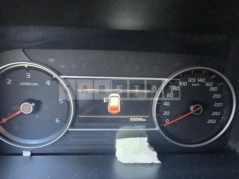 Photo 2 of 32: 2021 Kia Sorento, VIN KNARF81BGMA104641 — Korean insurance auction