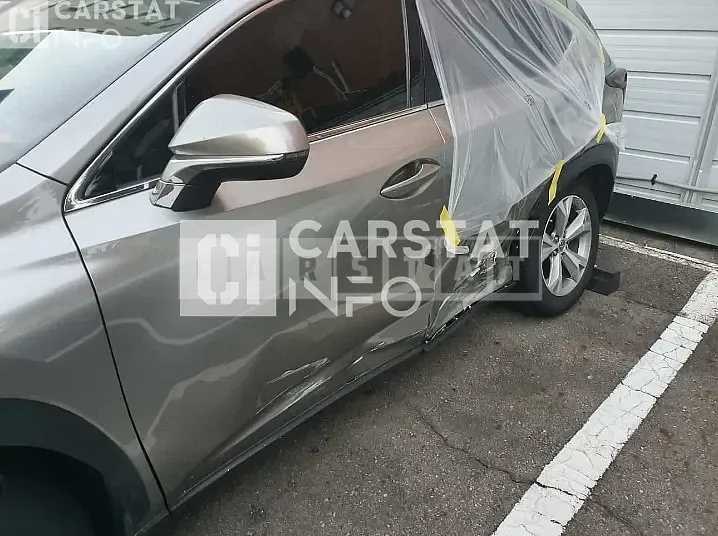 Photo 2 of 12: 2015 Lexus NX300h — Korean insurance auction