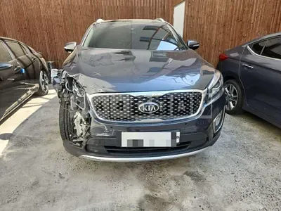 Photo 1 of 16: 2015 Kia Sorento — Korean insurance auction