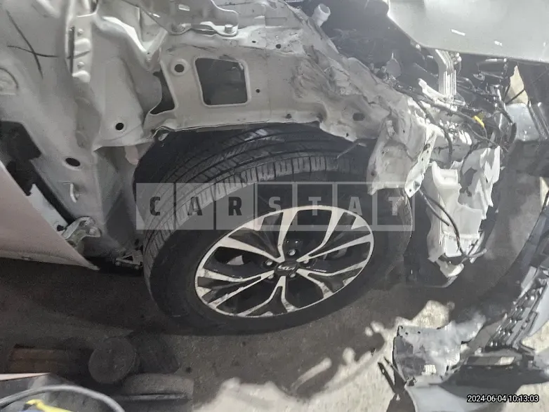 Photo 2 of 38: 2023 Kia Carnival 2.2 — Korean insurance auction