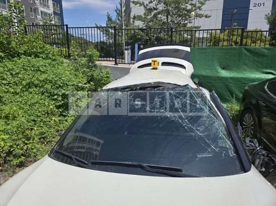 Photo 2 of 12: 2022 Kia EV6 — Korean insurance auction