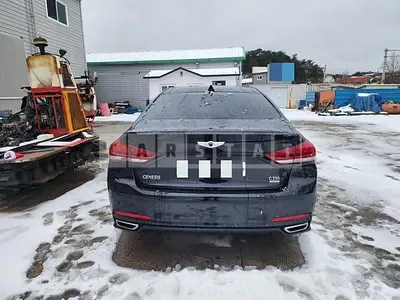Photo 1 of 10: 2016 Genesis 3.3 — Korean insurance auction