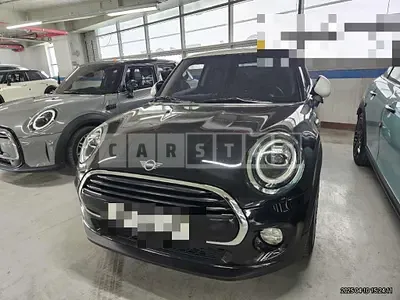 Photo 1 of 18: 2019 MINI Cooper — Korean insurance auction
