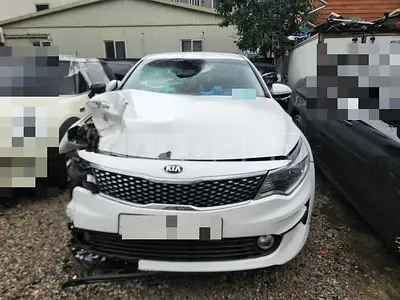 Photo 1 of 6: 2017 Kia K5 2.0(LPG), VIN KNAGT416BJA224896 — Korean insurance auction