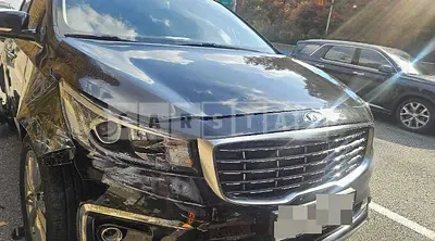 Photo 1 of 8: 2019 Kia Carnivals — Korean insurance auction