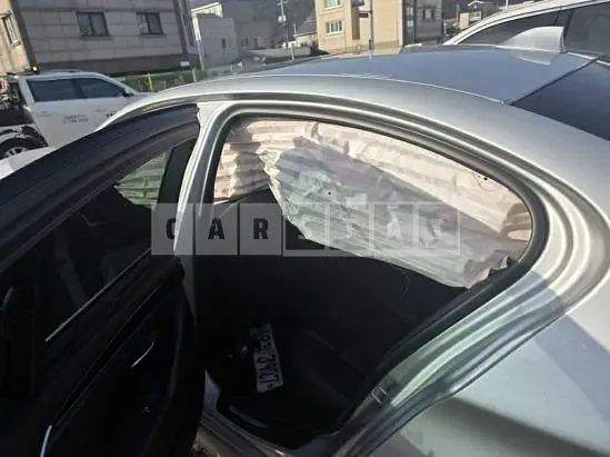 Photo 2 of 9: 2015 BMW 528i, VIN WBA5A510XFGT89208 — Korean insurance auction