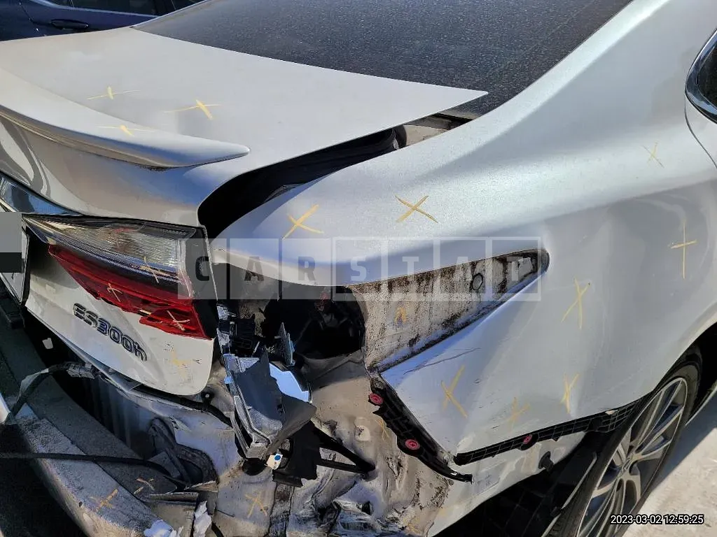Photo 2 of 17: 2017 Lexus ES300h, VIN JTHBW1GG1H2159396 — Korean insurance auction