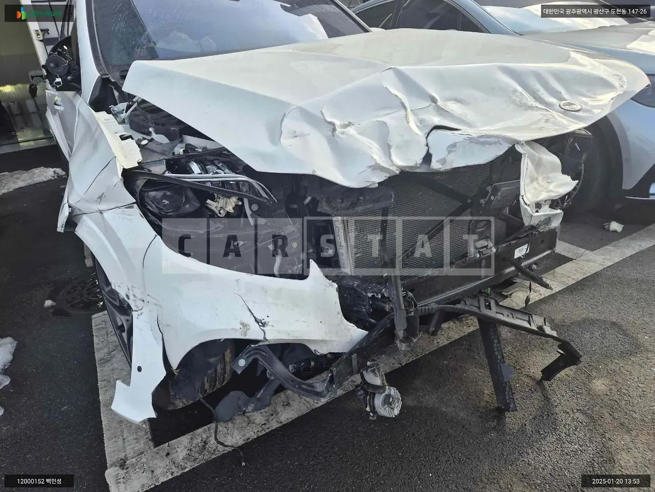 Photo 2 of 18: 2022 Mercedes-Benz GLS400d, VIN W1NFF2DE9NA617742 — Korean insurance auction