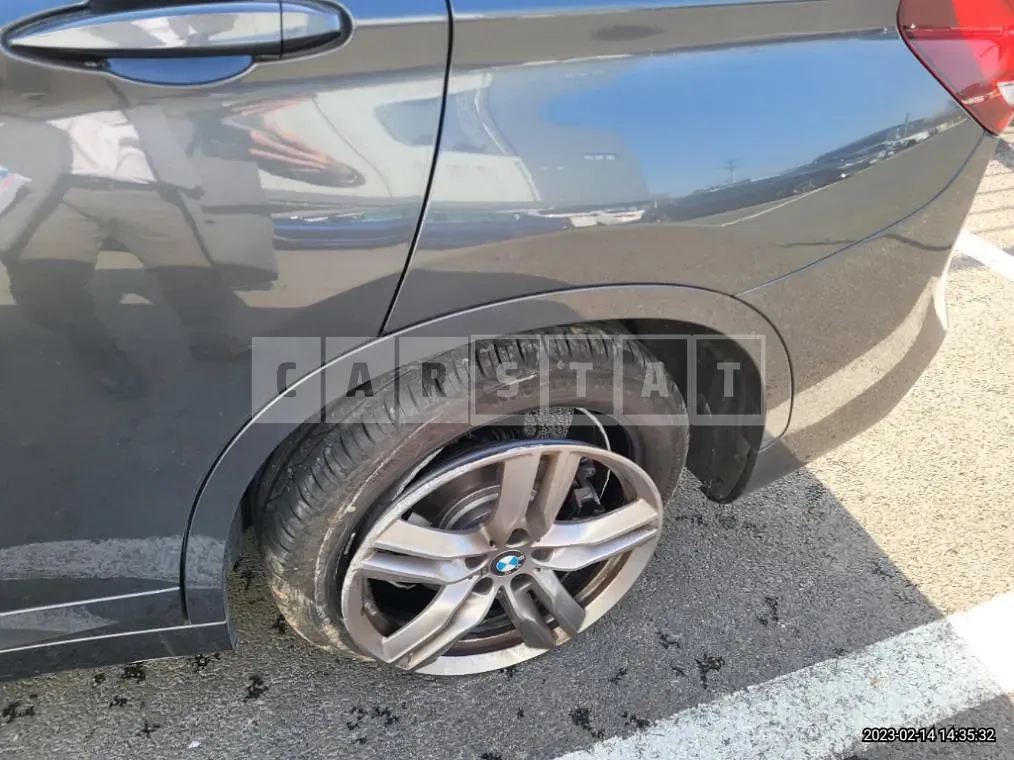 Photo 2 of 17: 2022 BMW X1 xDrive20i, VIN WBA11DG00N5U45182 — Korean insurance auction
