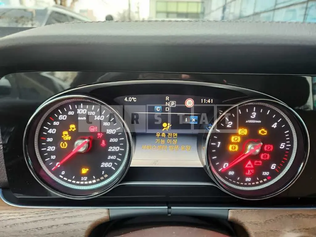 Photo 2 of 22: 2019 Mercedes-Benz E220 d 4Matic, VIN WDDZF0FB0KA685604 — Korean insurance auction