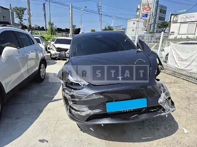 Photo 1 of 17: 2024 Tesla Model Y RWD, VIN LRWYGCFS0RC497763 — Korean insurance auction