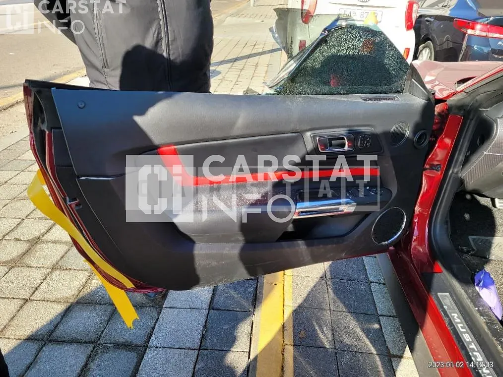 Photo 2 of 64: 2019 Ford Mustang 2.3 Convertible, VIN 1FATP8UH3K5196891 — Korean insurance auction