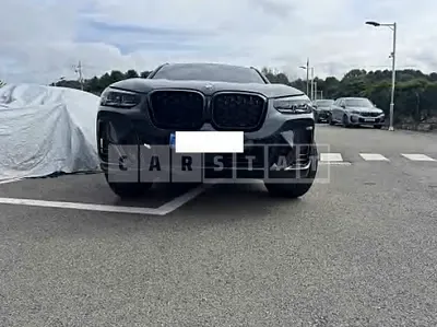 Photo 1 of 48: 2025 BMW X4 xDrive20i — Korean insurance auction