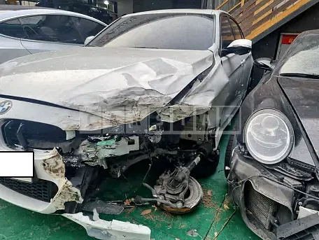 Photo 2 of 27: 2017 BMW 320d, VIN WBA8C5106HA073186 — Korean insurance auction
