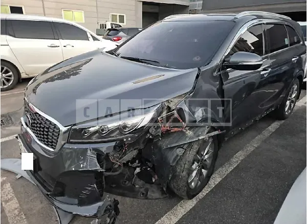 Photo 2 of 24: 2018 Kia Sorento — Korean insurance auction