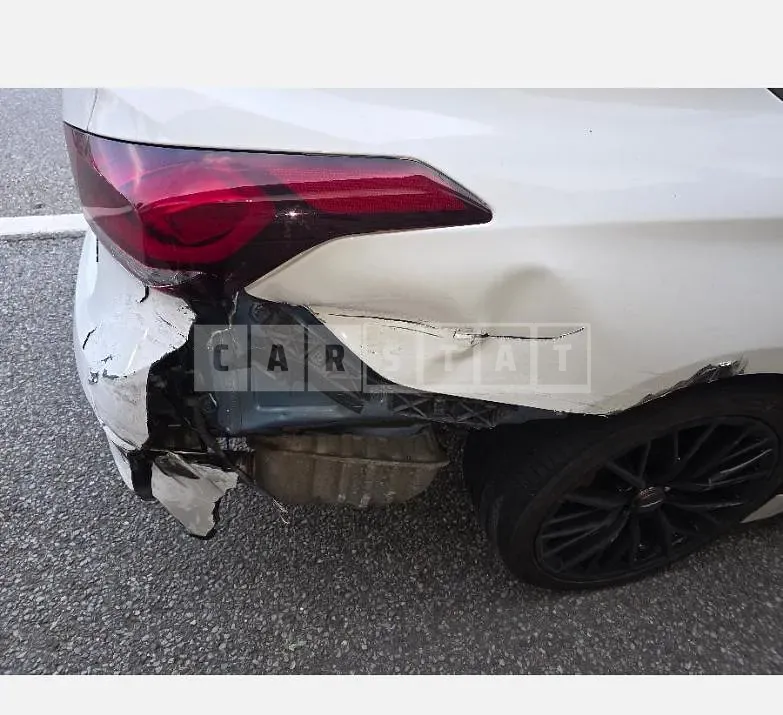 Photo 2 of 3: 2017 Genesis G80 — Korean insurance auction