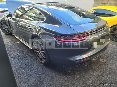 2017 Porsche Panamera 4S