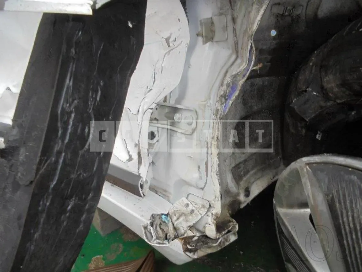 Photo 2 of 22: 2016 Hyundai IONIQ Hybrid, VIN KMHC051CGGU002925 — Korean insurance auction