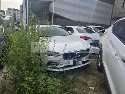 Photo 1 of 27: 2019 Volvo S90D5 AWD — Korean insurance auction