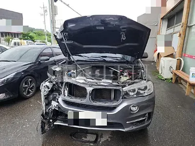 Photo 1 of 15: 2017 BMW X5 xDrive30d, VIN WBAKS4108H0R94690 — Korean insurance auction