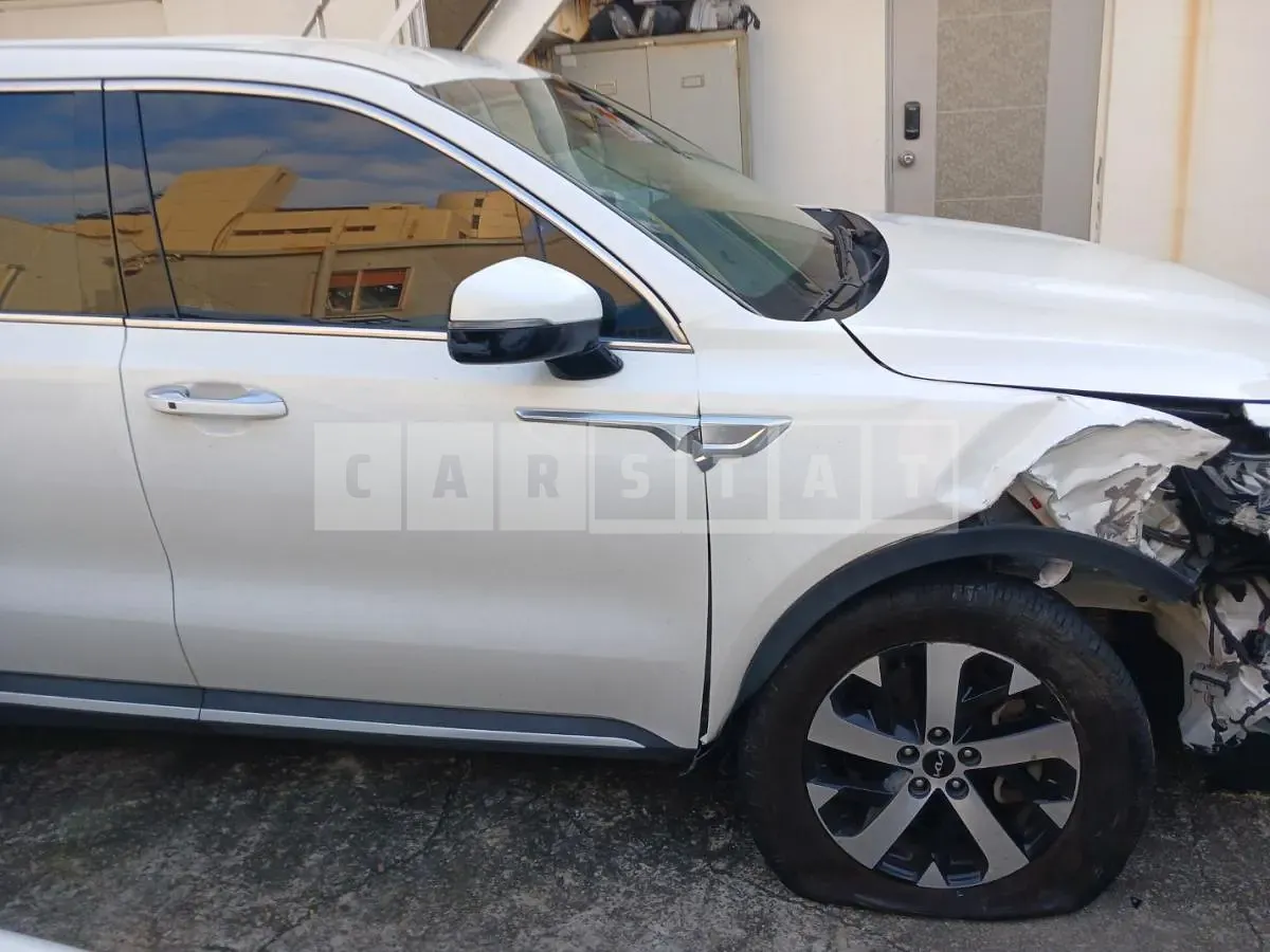 Photo 2 of 10: 2022 Kia Sorento — Korean insurance auction