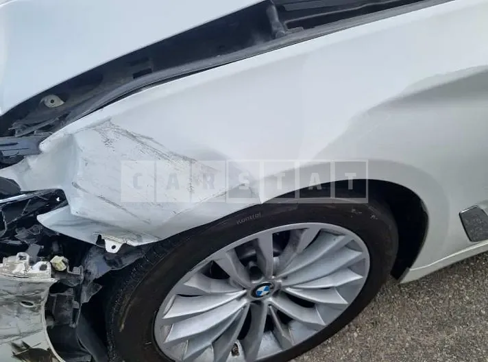 Photo 2 of 27: 2018 BMW 520d, VIN WBAJC3103JWC95539 — Korean insurance auction