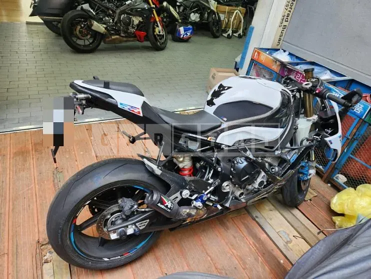 Photo 2 of 7: 2023 BMW S1000RR — Korean insurance auction