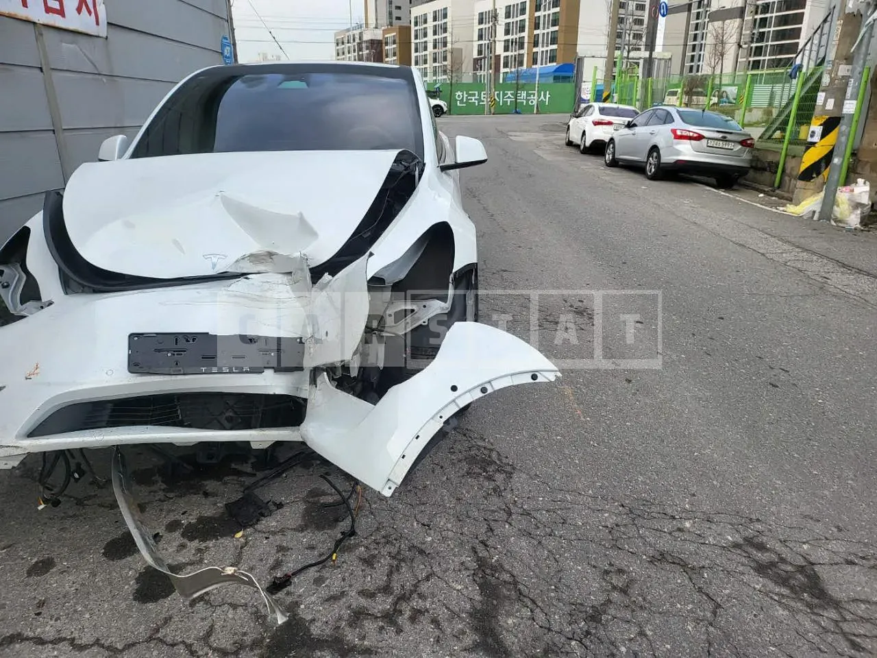 Photo 2 of 21: 2022 Tesla Model Y Long Range, VIN 7SAYGDEEXNF499539 — Korean insurance auction