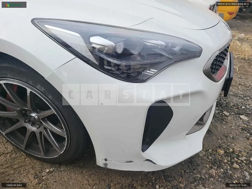 Photo 2 of 19: 2019 Kia Stinger, VIN KNAE351ABKS055109 — Korean insurance auction