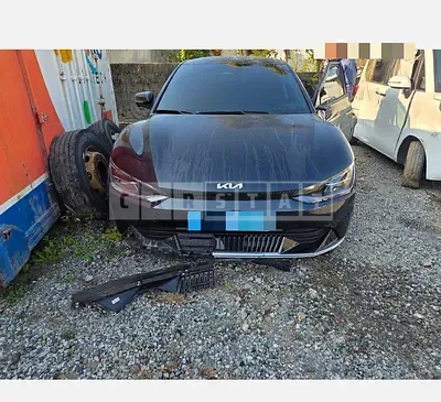 Photo 1 of 20: 2022 Kia EV6 Long Range Earth Electric Car — Korean insurance auction