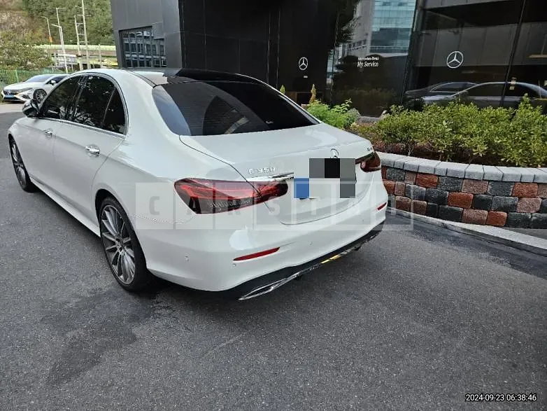 Photo 2 of 21: 2022 Mercedes-Benz E350 4Matic — Korean insurance auction