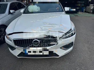Photo 1 of 29: 2021 Volvo S60B5 — Korean insurance auction