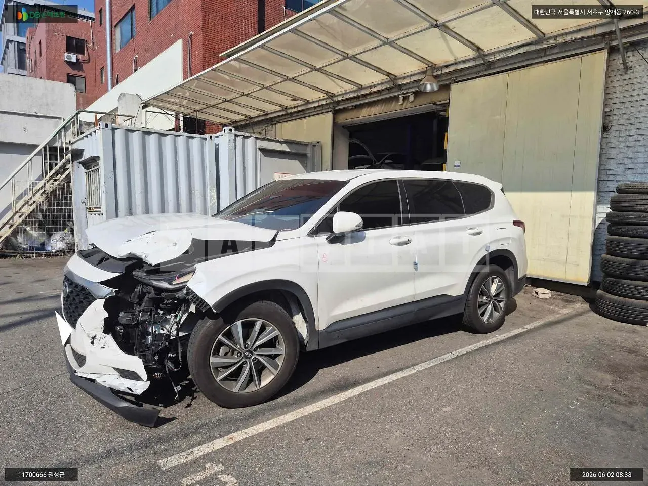 Photo 2 of 88: 2018 Hyundai Santa Fe 2.0T (TM), VIN KMHS281ABKU054303 — Korean insurance auction
