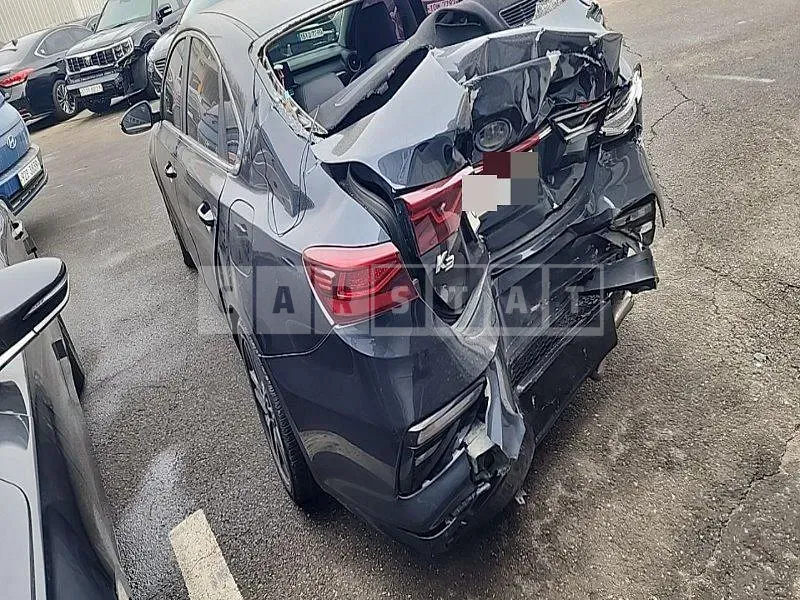 Photo 2 of 21: 2019 Kia Kz — Korean insurance auction