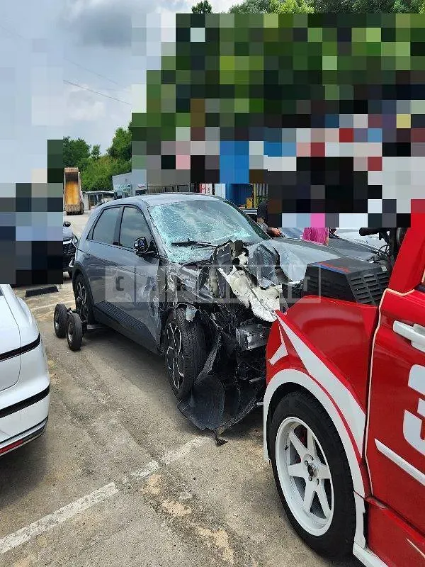 Photo 2 of 61: 2021 Hyundai IONIQ 5 — Korean insurance auction