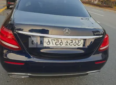 Photo 1 of 9: 2020 Mercedes-Benz E220 d, VIN W1KZF0EB2LA773380 — Korean insurance auction