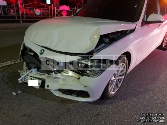 Photo 2 of 8: 2018 BMW 320d, VIN WBA8C5102JA076351 — Korean insurance auction