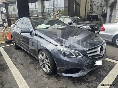 Photo 1 of 10: 2016 Mercedes-Benz E 300 4Matic — Korean insurance auction