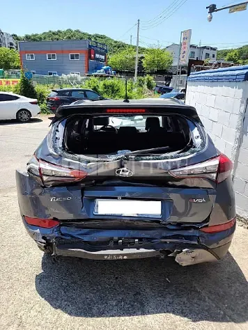 Photo 2 of 14: 2016 Hyundai Tucson — Korean insurance auction