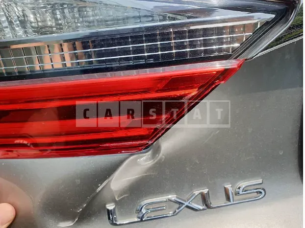 Photo 2 of 26: 2017 Lexus ES300h, VIN JTHBW1GG0H2139267 — Korean insurance auction