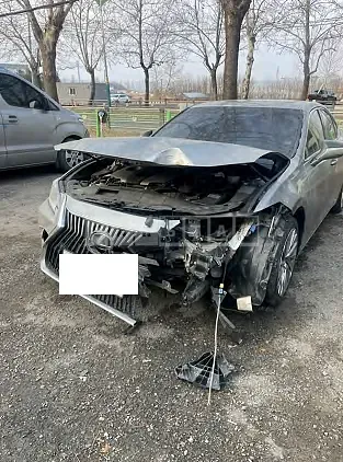 Photo 2 of 17: 2019 Lexus ES300h — Korean insurance auction