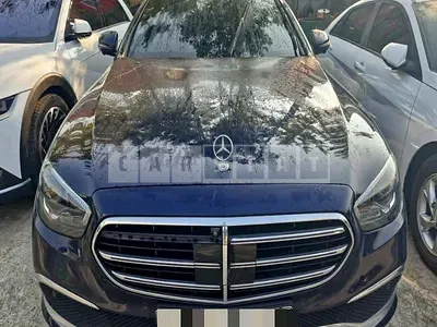 Photo 1 of 27: 2021 Mercedes-Benz E300 e 4Matic — Korean insurance auction