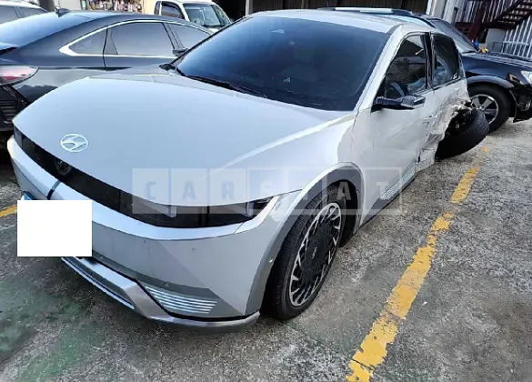 Photo 2 of 22: 2022 Hyundai Modern Ionic 5, VIN KMHKR81CPNU087040 — Korean insurance auction