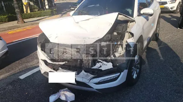 Photo 2 of 5: 2016 Hyundai Tucson, VIN KMHJ381ABGU061351 — Korean insurance auction