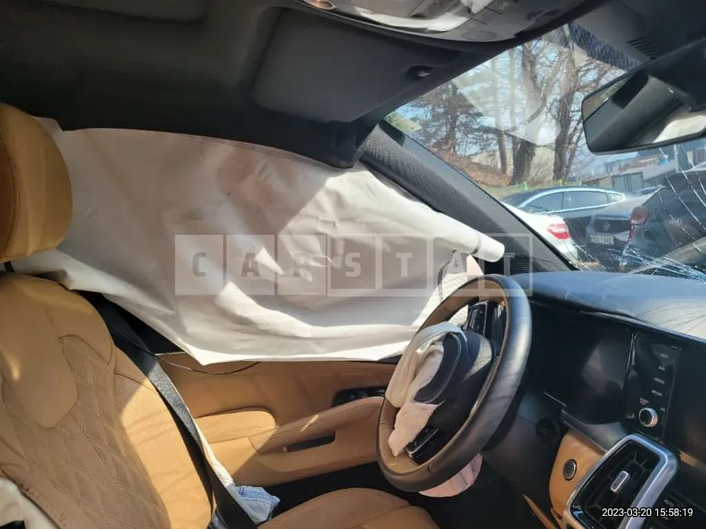 Photo 2 of 40: 2022 Kia Sorento, VIN KNARF81GBNA075158 — Korean insurance auction