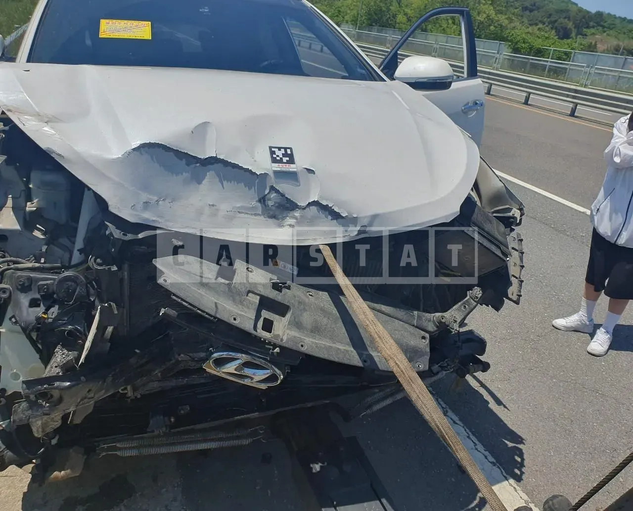 Photo 2 of 8: 2015 Hyundai Santa Fe, VIN KMHSW81UBFU470053 — Korean insurance auction