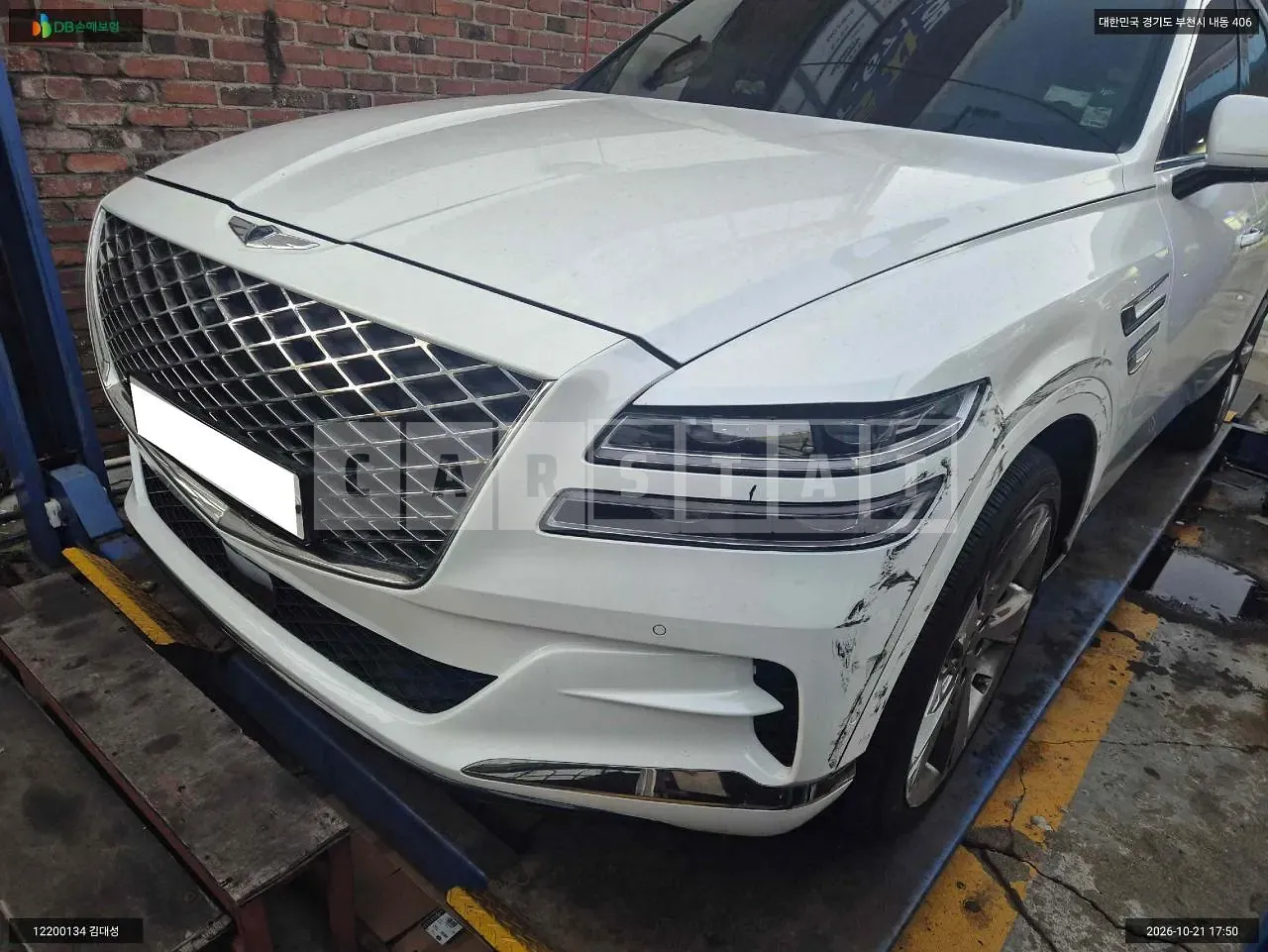 Photo 2 of 19: 2020 Genesis GV80, VIN KMTHC81CDLU007585 — Korean insurance auction