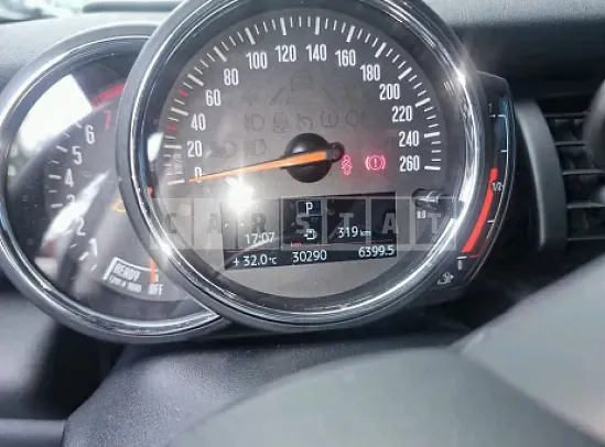 Photo 2 of 13: 2020 MINI Cooper S — Korean insurance auction